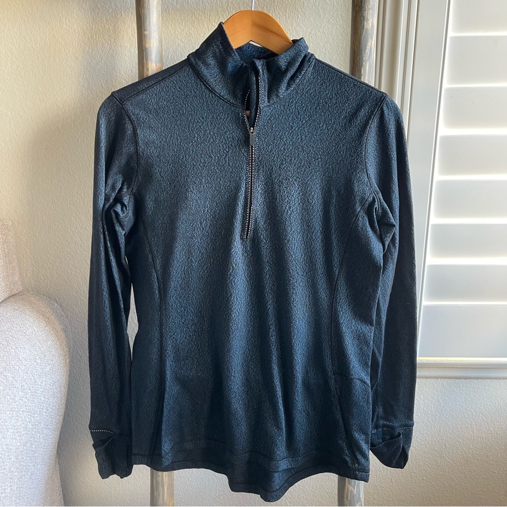Lululemon long sleeve quarter zip.